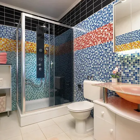 Viki By Briskva * 波雷奇